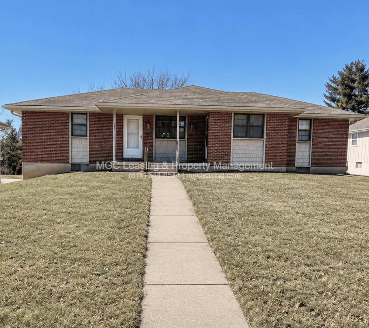 Blue Springs Apartment: 717 NW 6th St Apt A