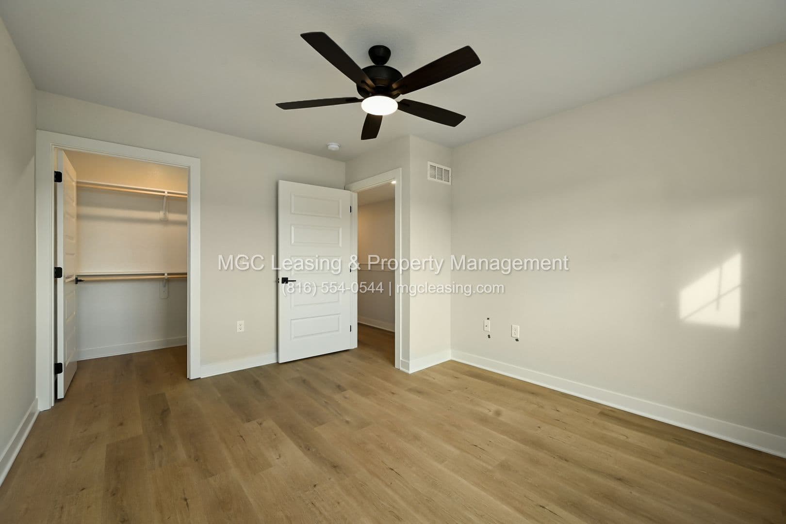 Raymore Apartment: 231-241 Persimmon Rd
