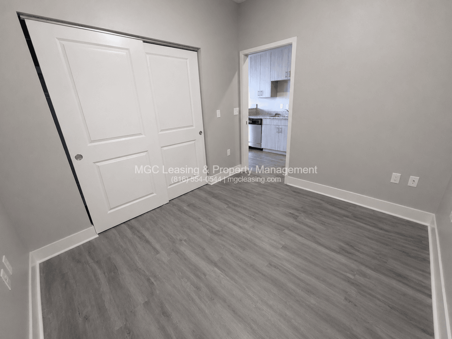 Kansas City Apartment: 5511 NE 80th Ter
