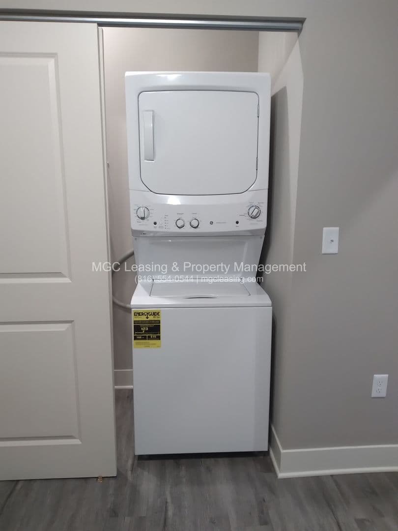 Kansas City Apartment: 5511 NE 80th Ter
