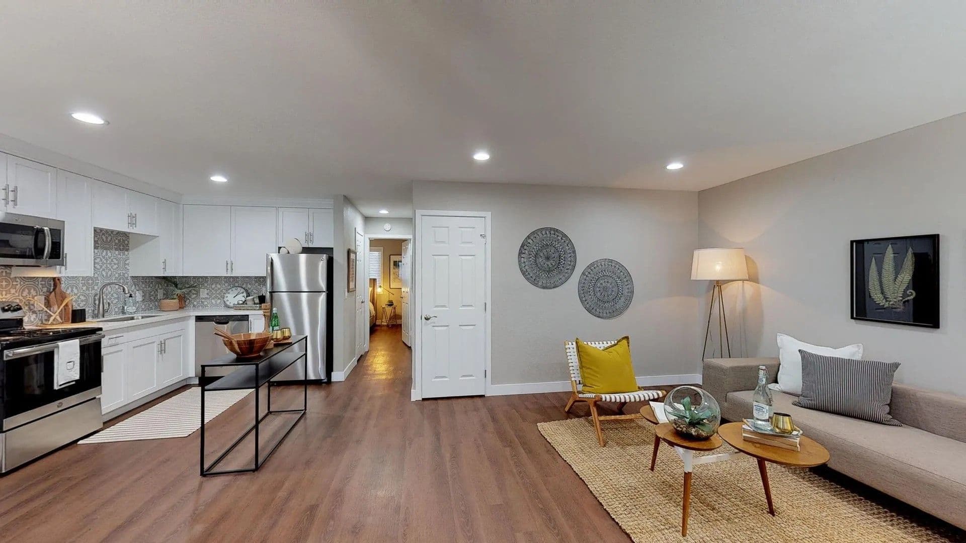 Fallbrook Apartment: 1133 Old Stage Road