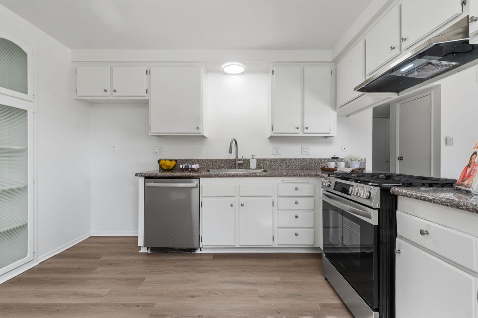 Orange Apartment: 1410-1450 E. Grove Ave. & 1968-2097 N. Lincoln