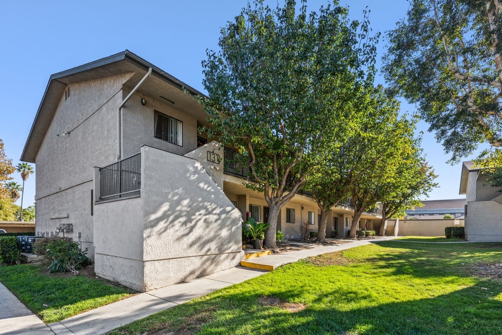 Corona Apartment: 125  N. Buena Vista Ave