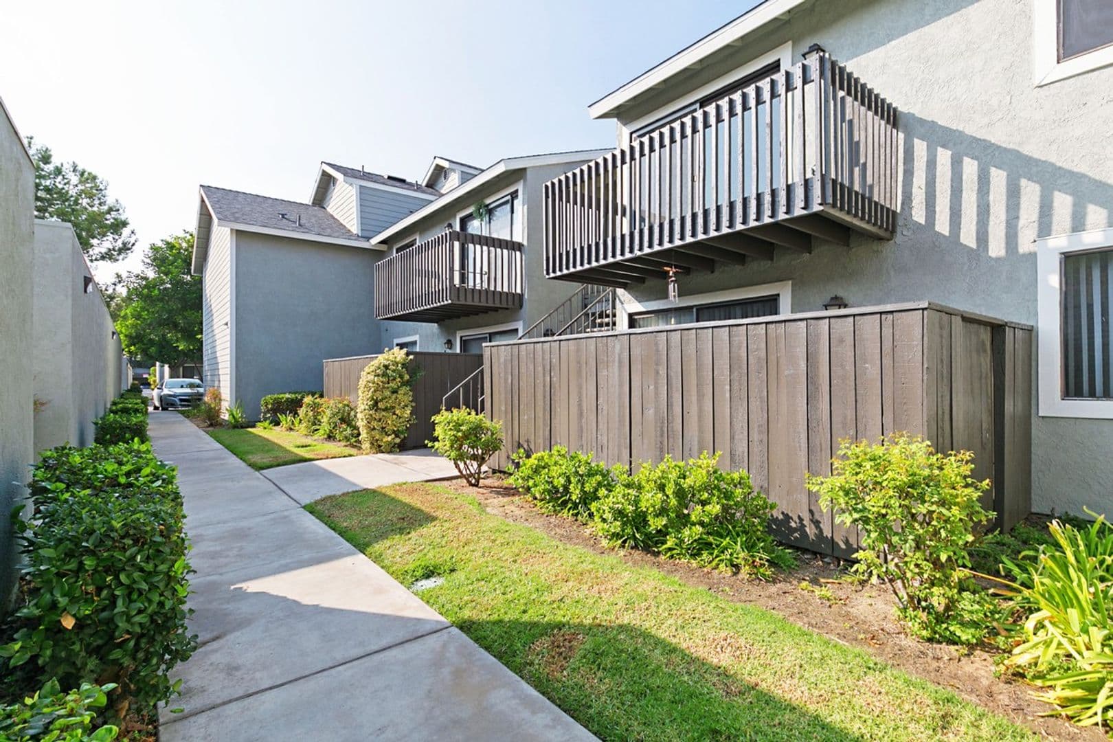 Anaheim Apartment: 2560 W. La Palma Avenue
