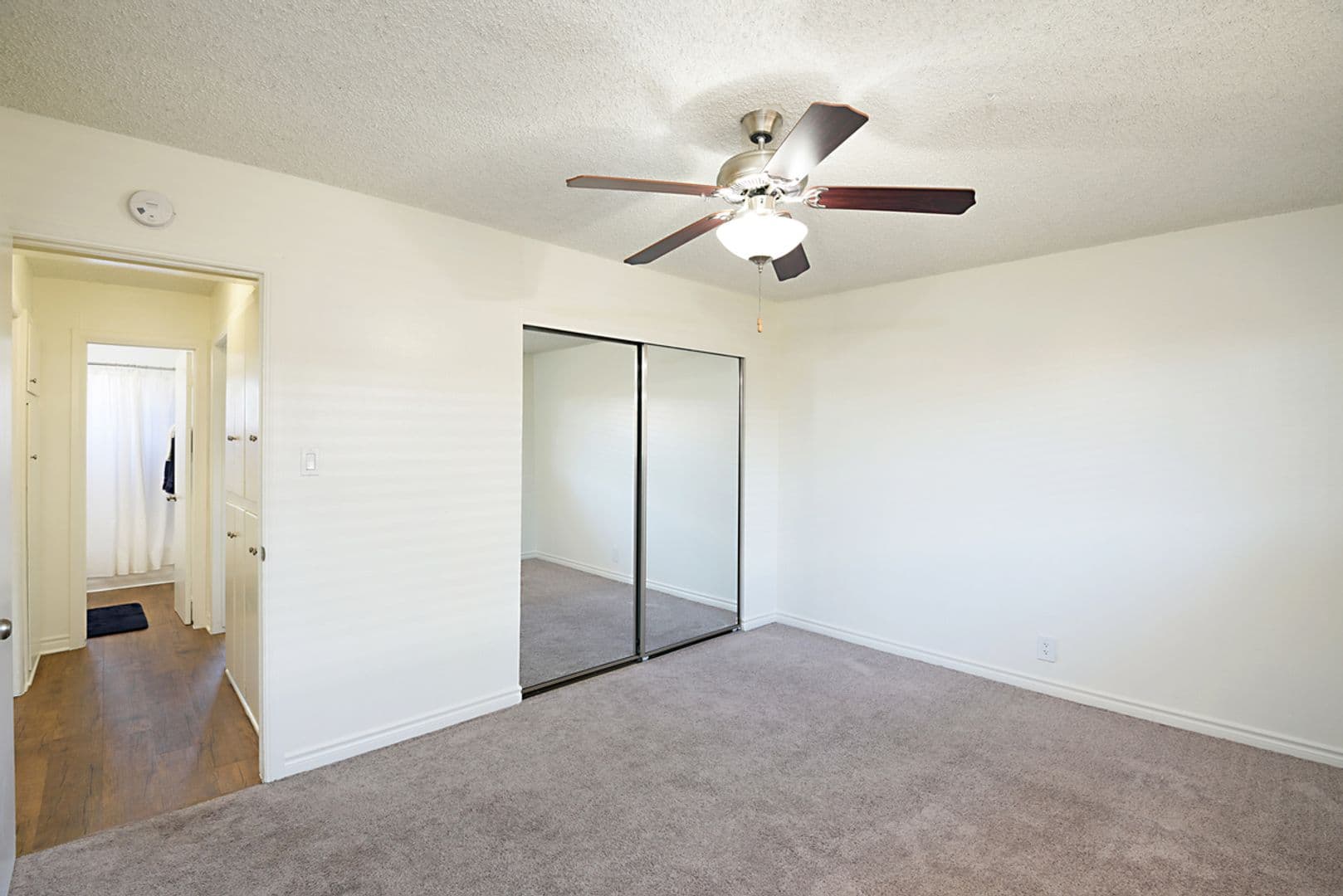 Bellflower Apartment: 15719 Eucalyptus Avenue