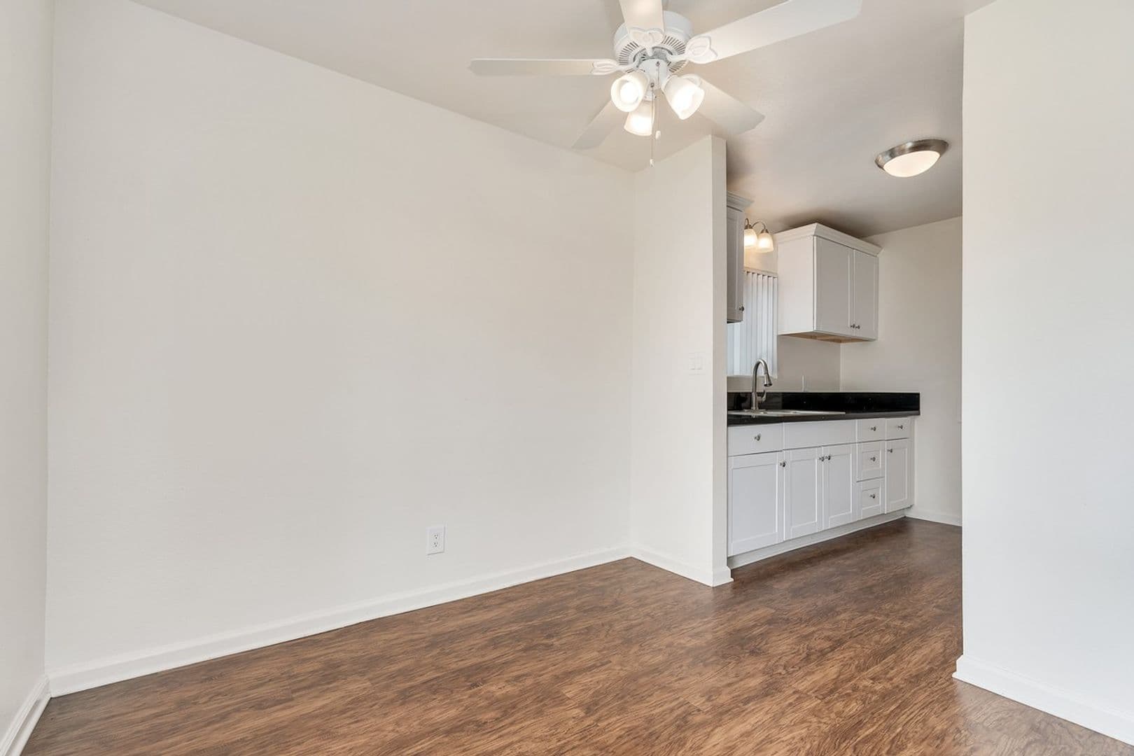 Costa Mesa Apartment: 2244-2250 Canyon Drive