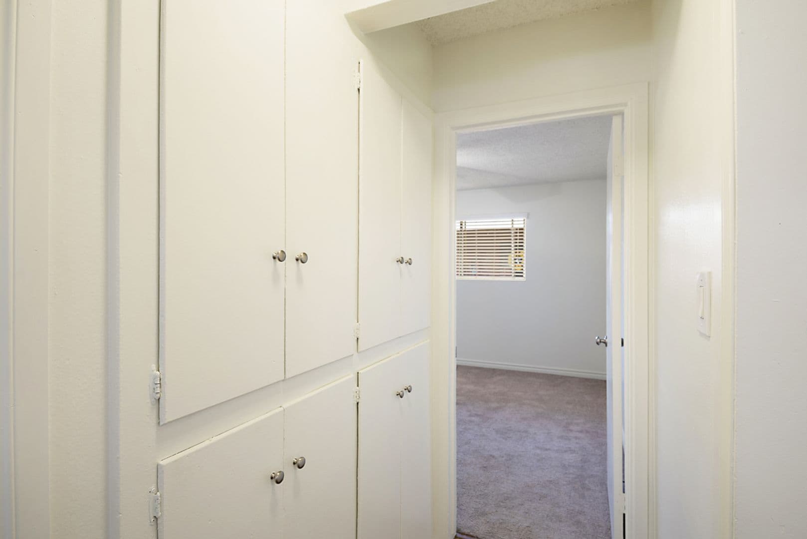 Bellflower Apartment: 15719 Eucalyptus Avenue