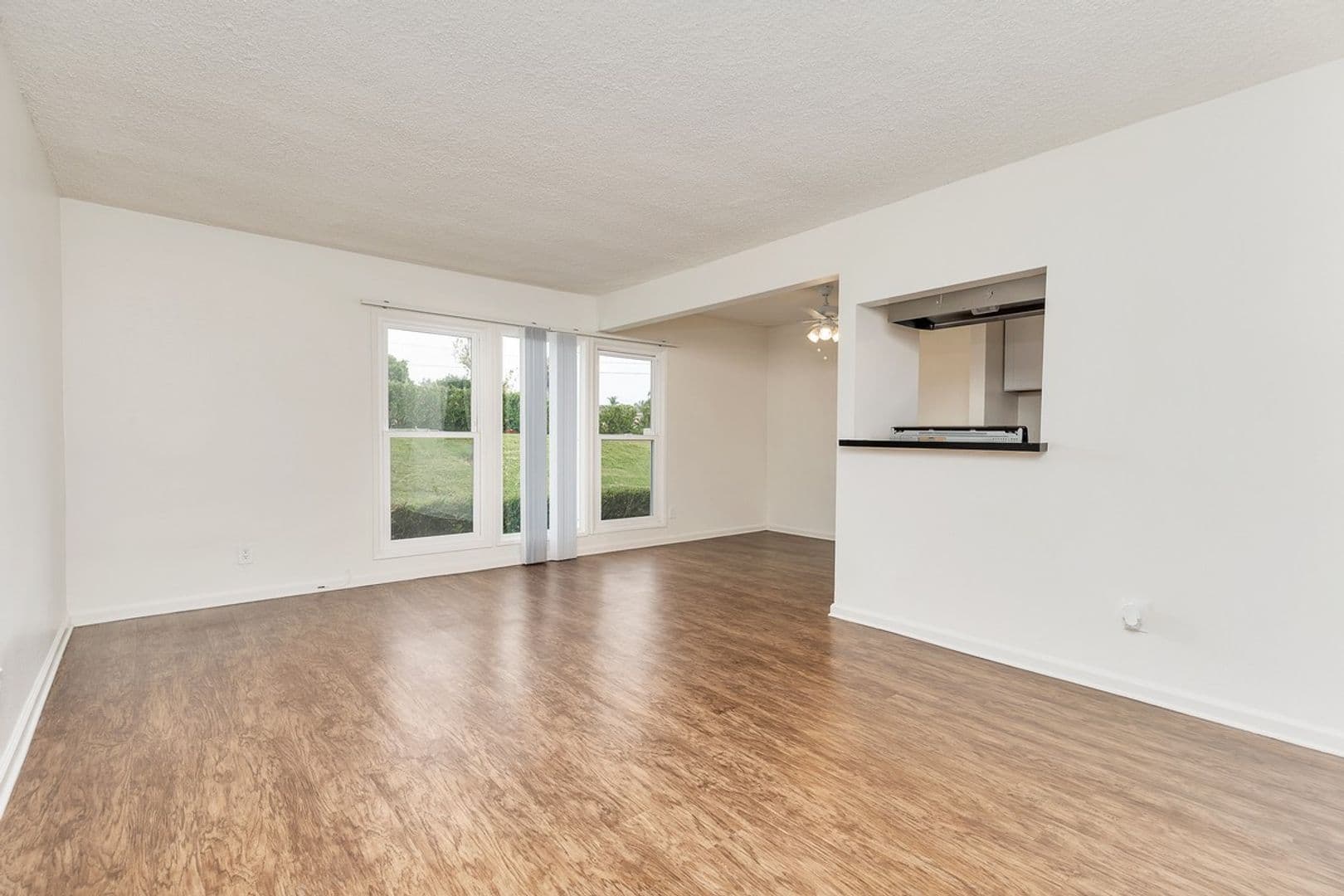 Costa Mesa Apartment: 2244-2250 Canyon Drive