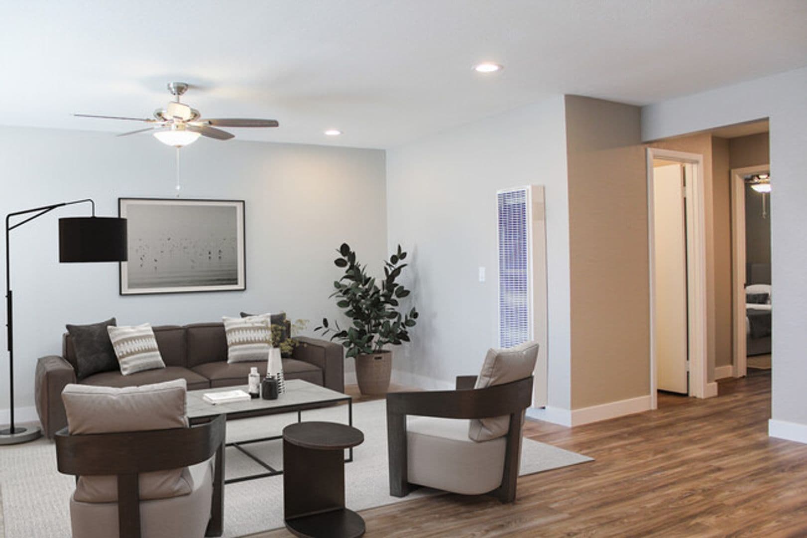 Fallbrook Apartment: 303 W Clemmens Lane