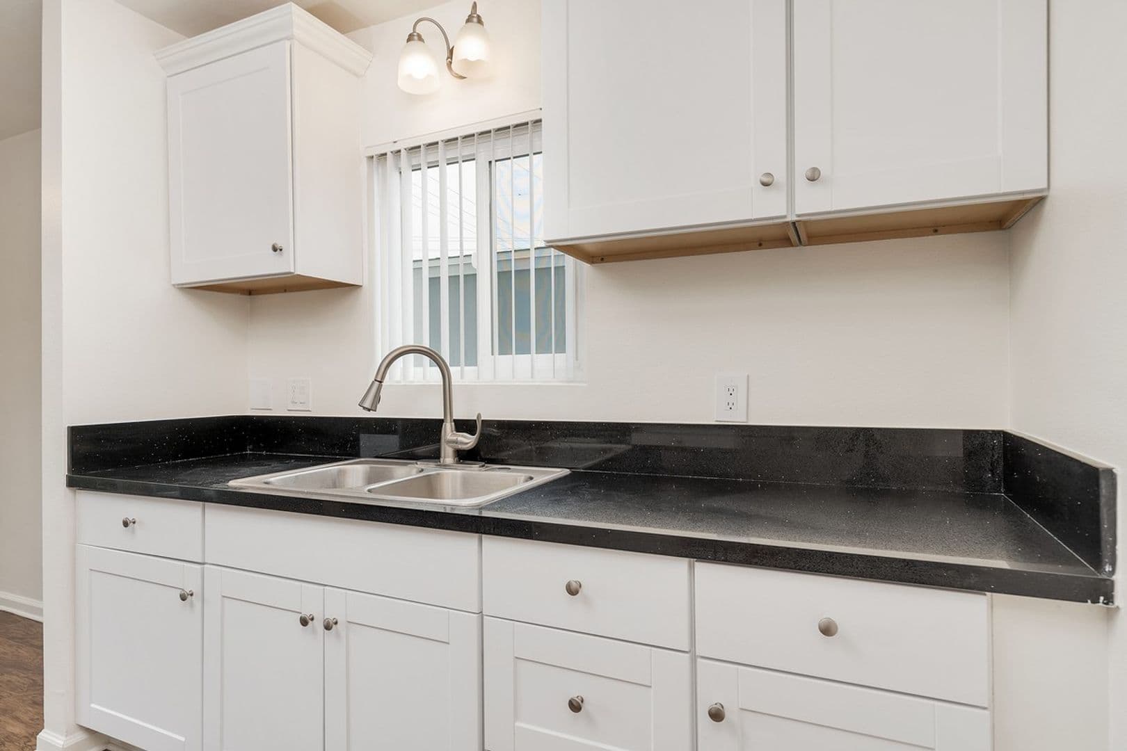 Costa Mesa Apartment: 2244-2250 Canyon Drive