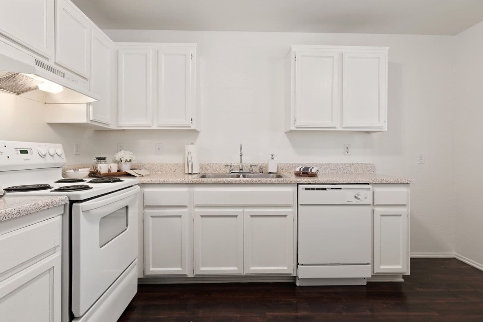 Corona Apartment: 125  N. Buena Vista Ave