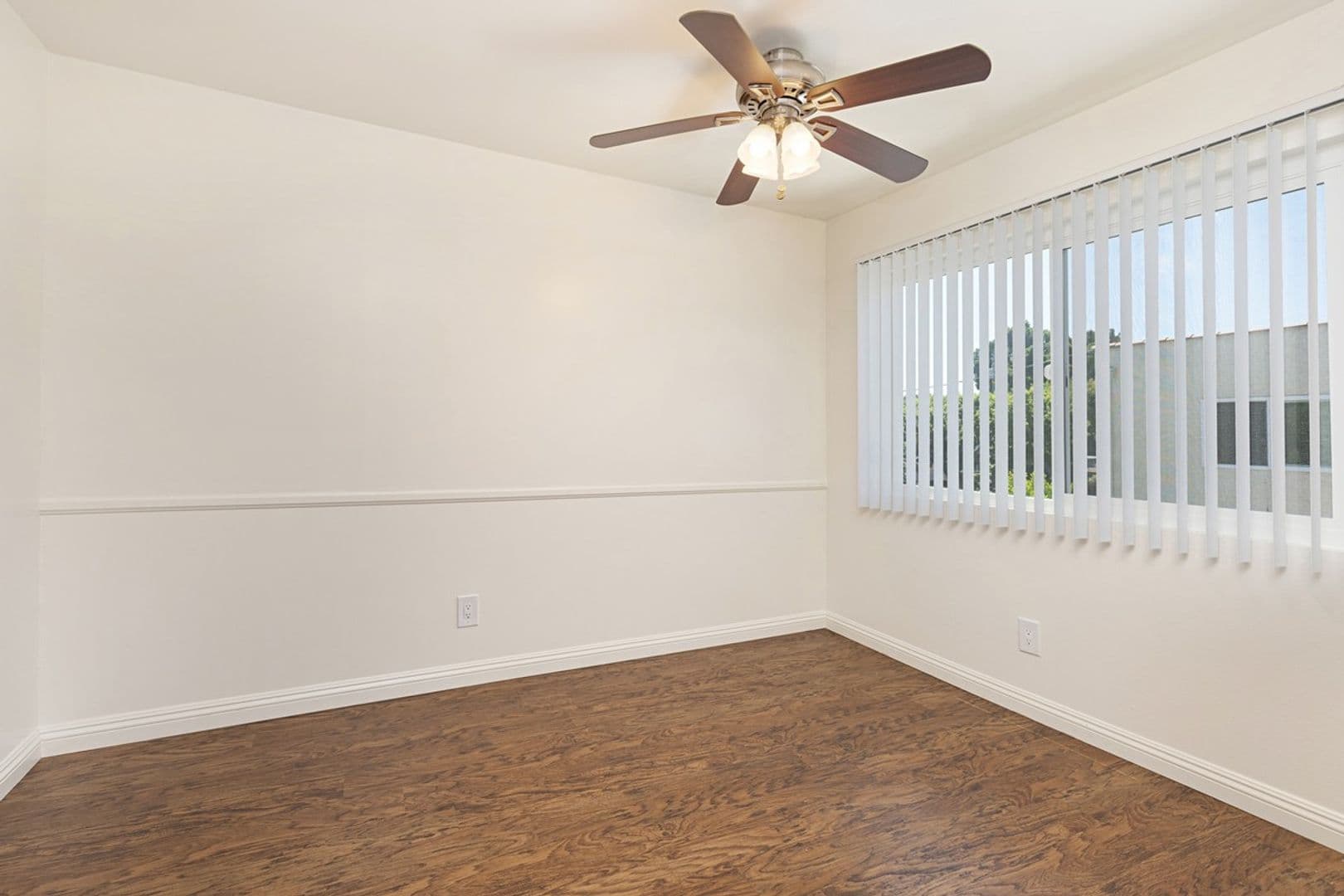 Tustin Apartment: 1731 Mitchell Avenue