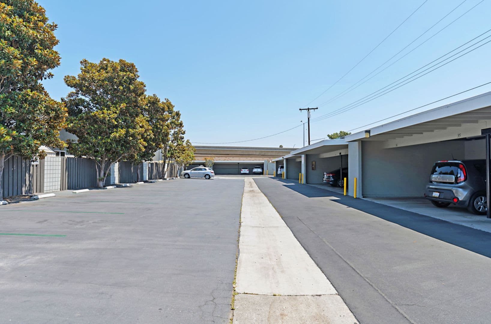 Tustin Apartment: 15610 Tustin Village Way