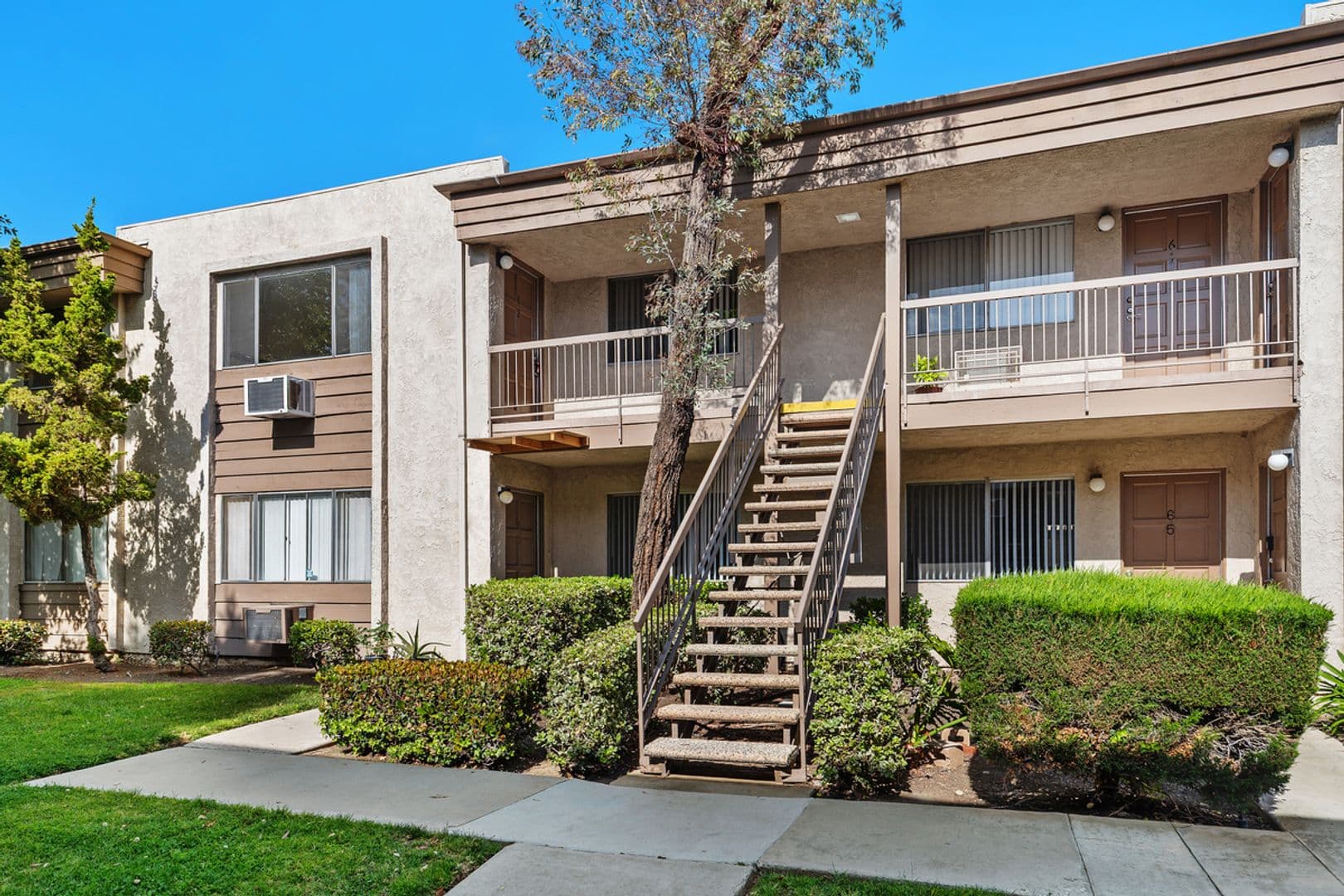 Orange Apartment: 1410-1450 E. Grove Ave. & 1968-2097 N. Lincoln