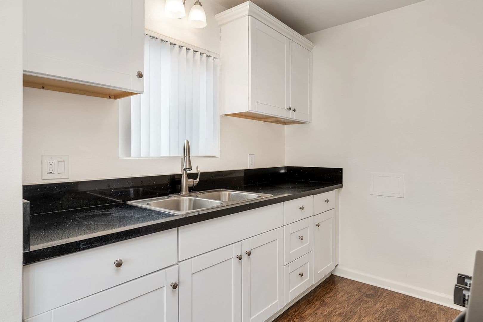 Costa Mesa Apartment: 2244-2250 Canyon Drive