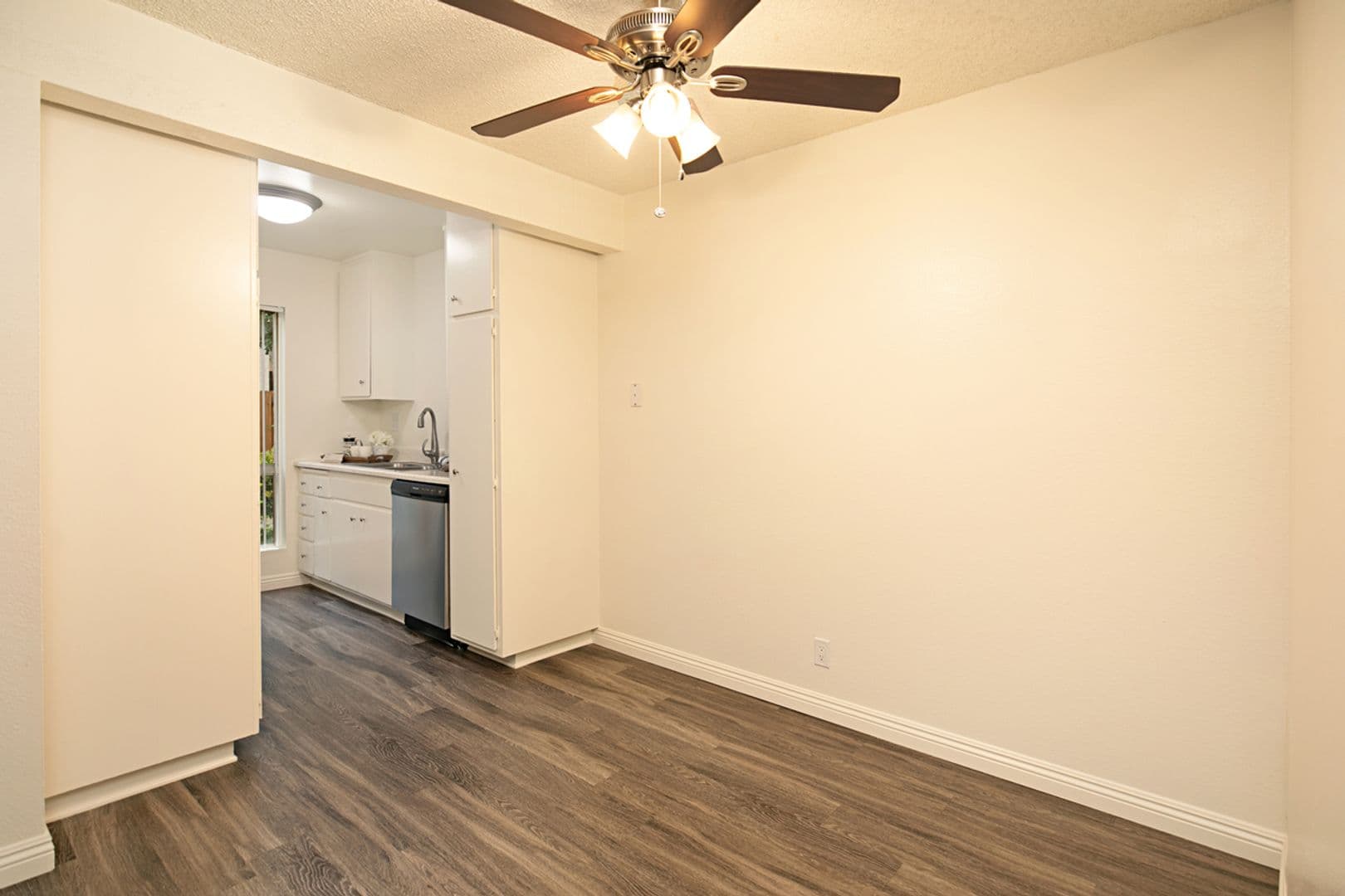 Costa Mesa Apartment: 2324 & 2332 Elden Avenue