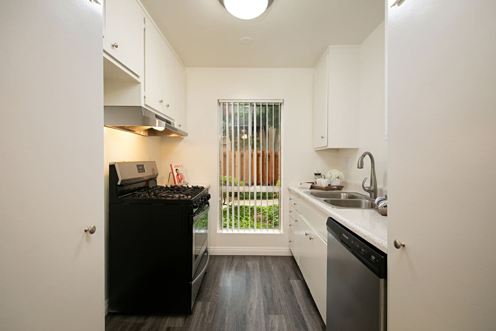 Costa Mesa Apartment: 2324 & 2332 Elden Avenue