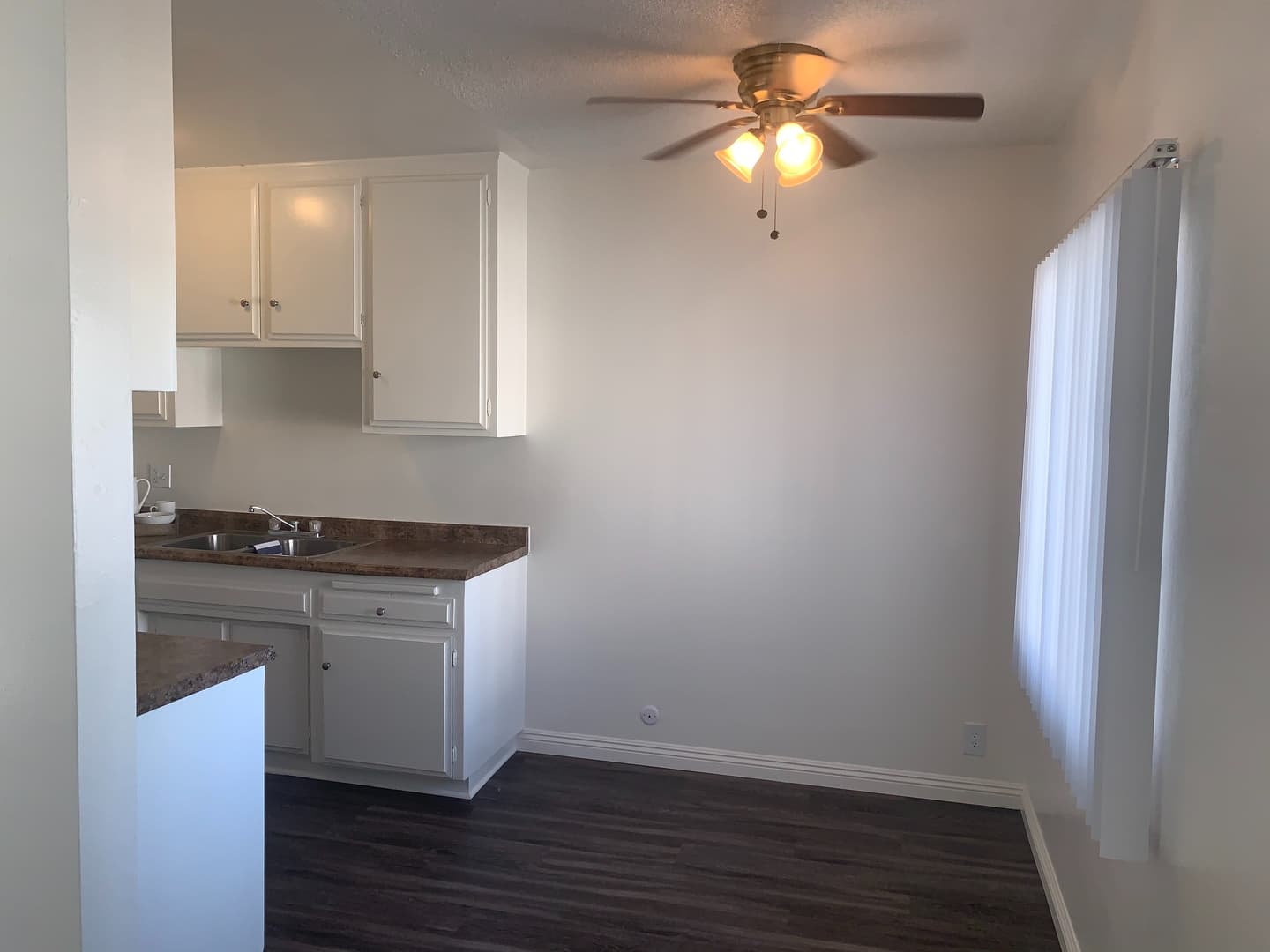 Paramount Apartment: 7329 Richfield Street