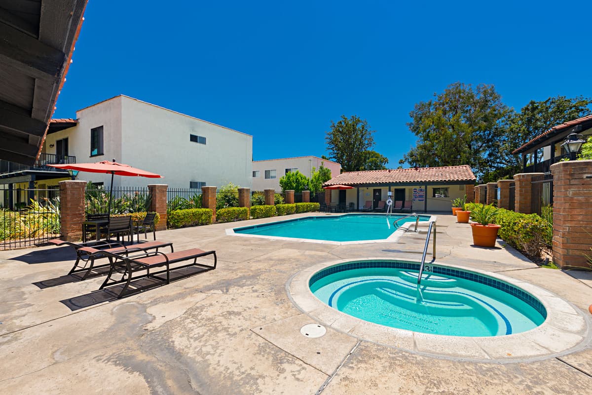 Tustin Apartment: 1731 Mitchell Avenue