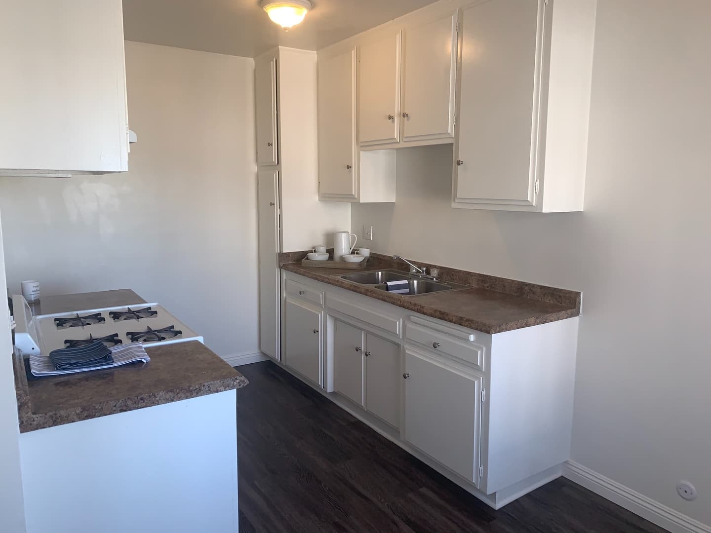 Paramount Apartment: 7329 Richfield Street