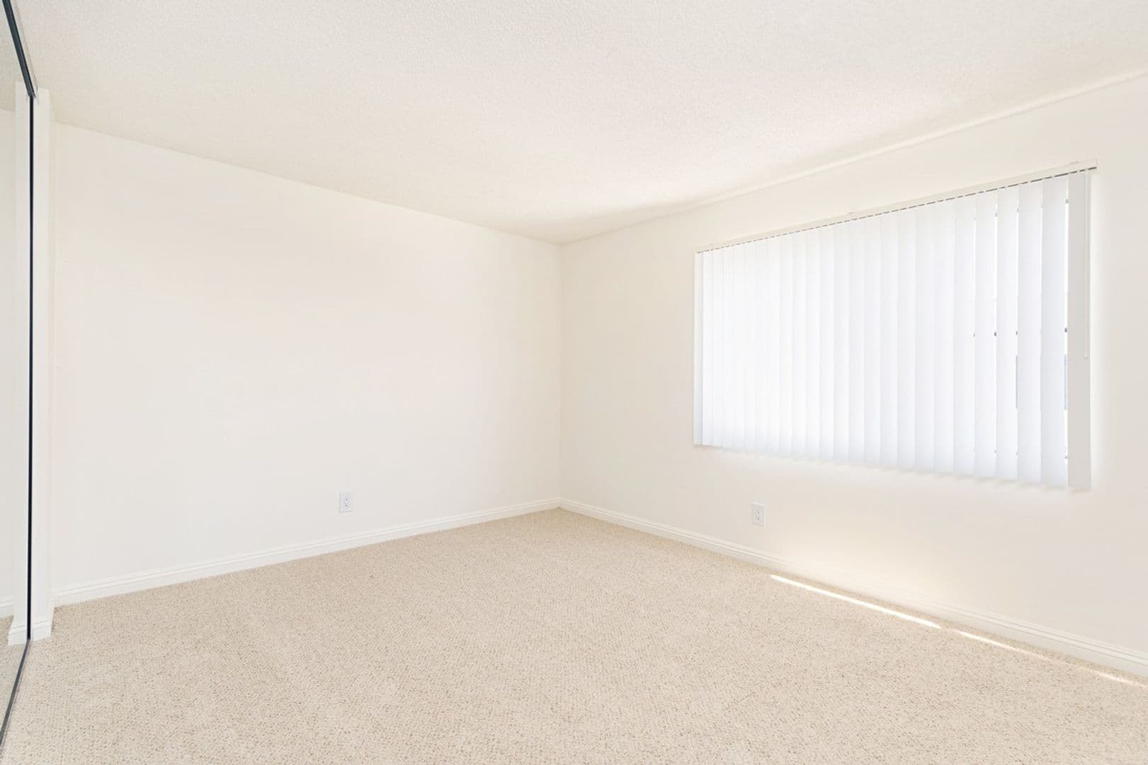 Tustin Apartment: 1731 Mitchell Avenue
