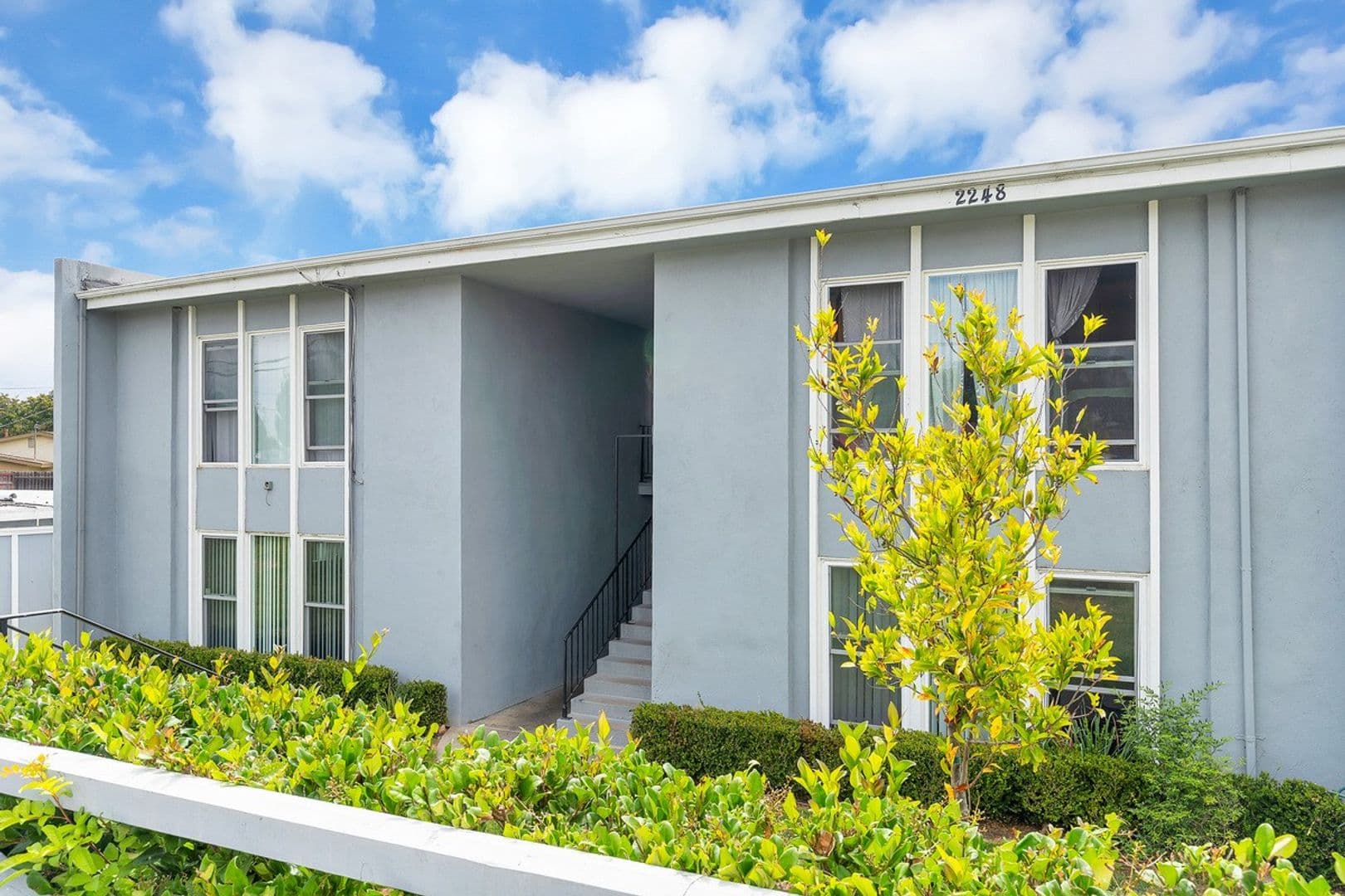 Costa Mesa Apartment: 2244-2250 Canyon Drive