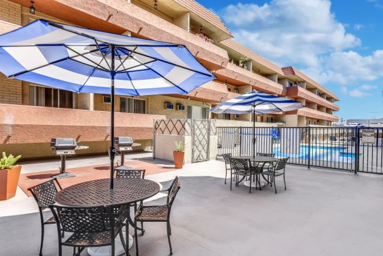 Anaheim Apartment: 1727 W Glenoaks Ave., 1724 W Catalpa Ave