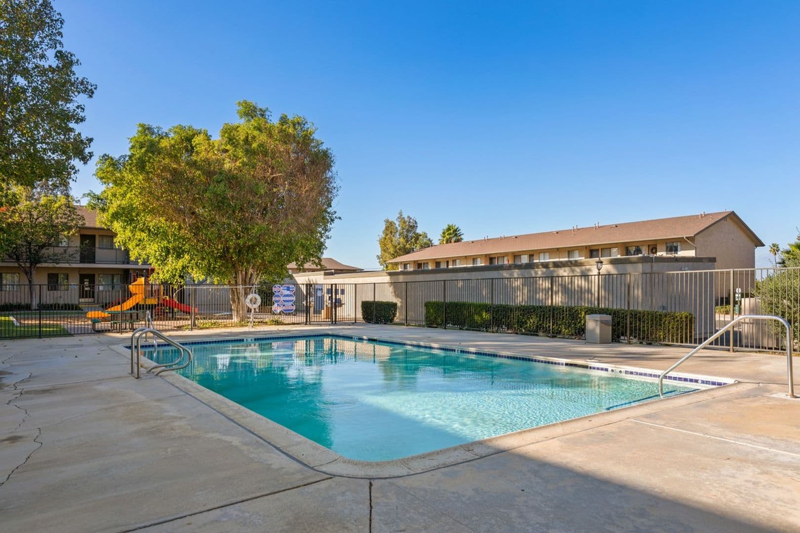 Corona Apartment: 125  N. Buena Vista Ave