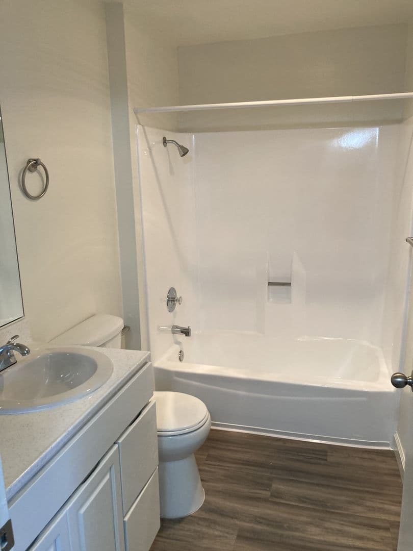 Oceanside Apartment: 266  N.  El Camino Real