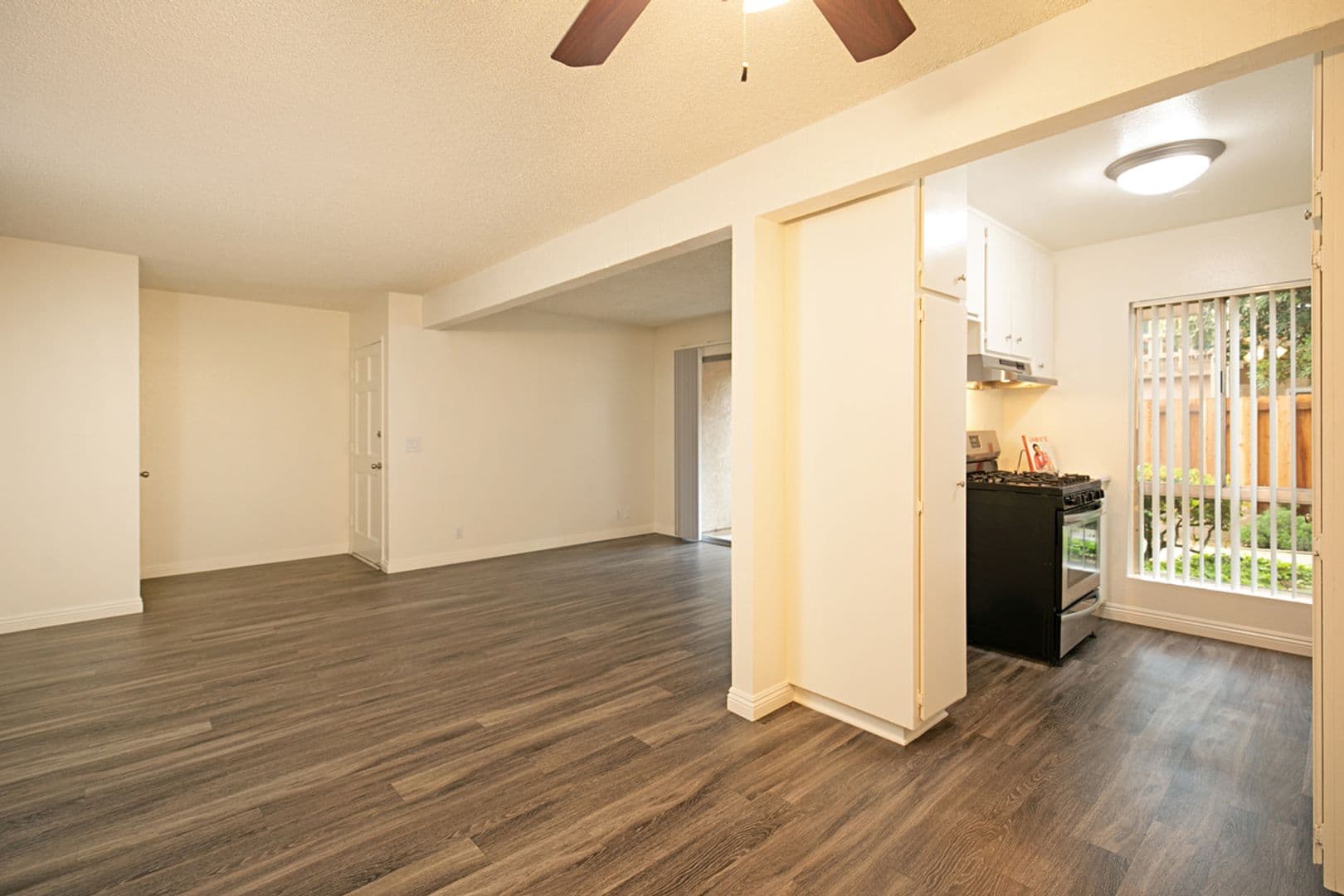 Costa Mesa Apartment: 2324 & 2332 Elden Avenue