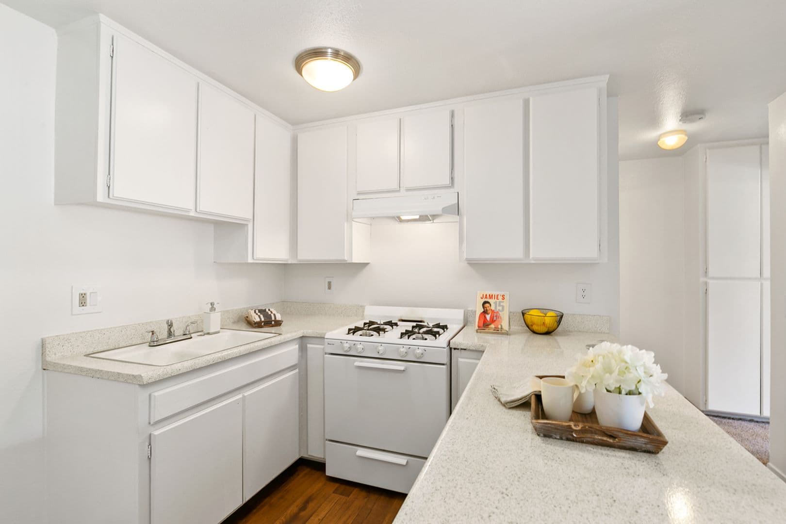 San Pedro Apartment: 515 South Meyler St., 917 & 919 West 5th Street