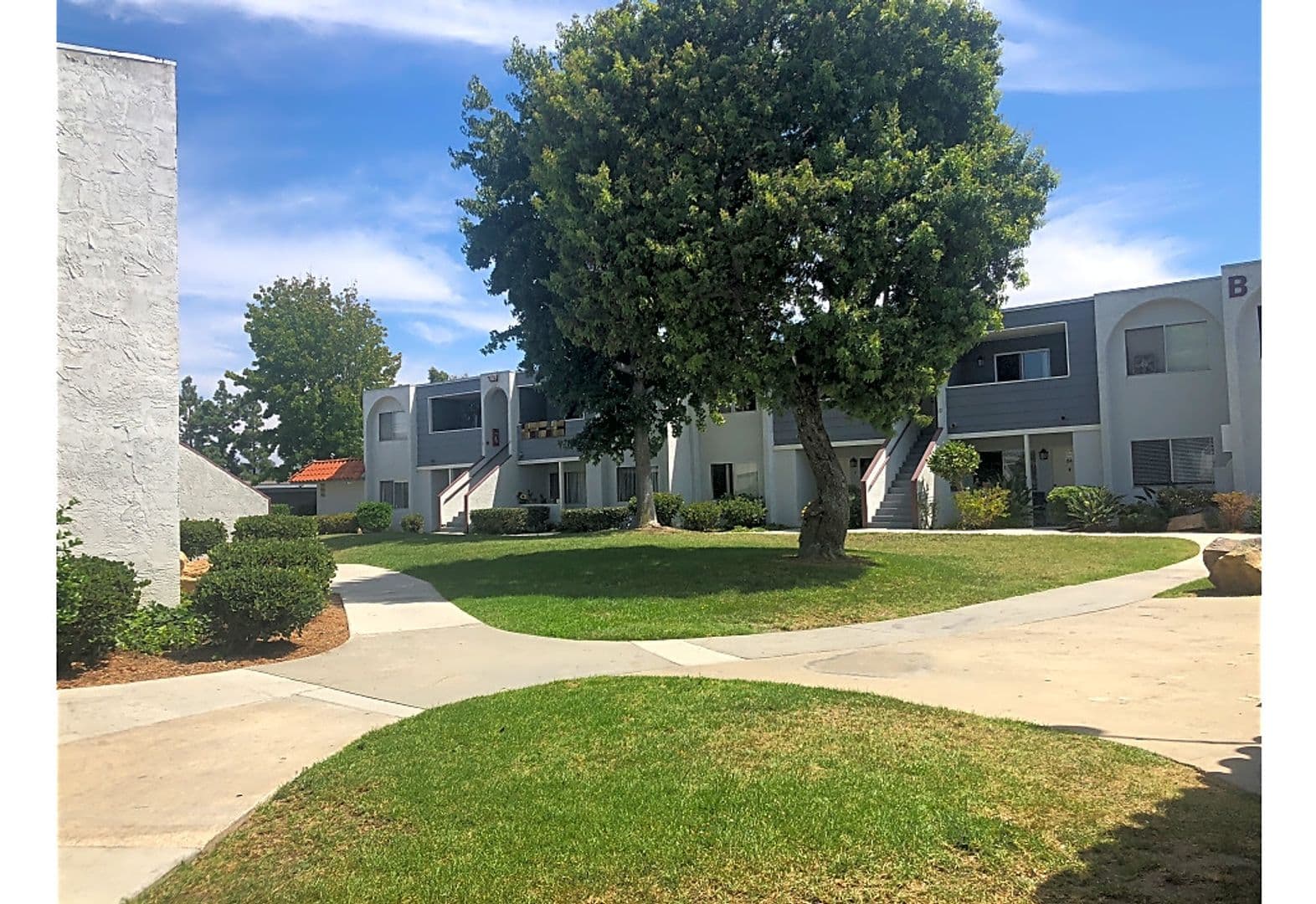 Oceanside Apartment: 266  N.  El Camino Real