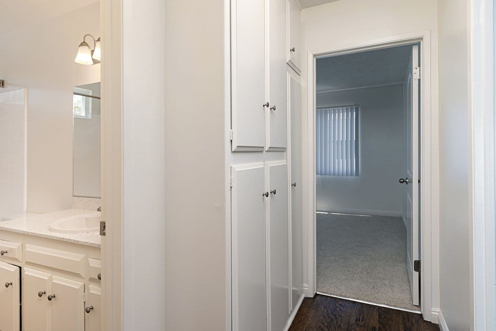 Tustin Apartment: 1731 Mitchell Avenue