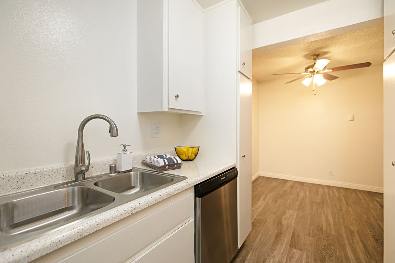 Costa Mesa Apartment: 2324 & 2332 Elden Avenue