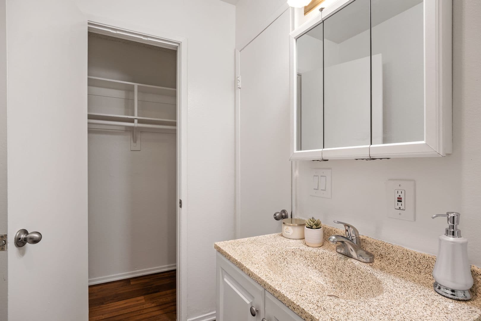San Pedro Apartment: 515 South Meyler St., 917 & 919 West 5th Street