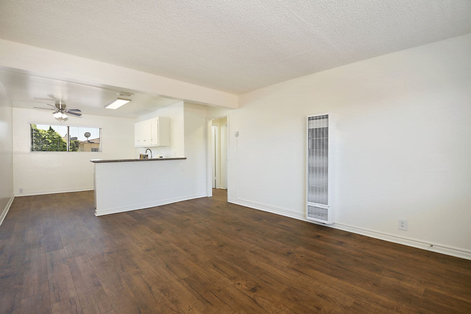 Bellflower Apartment: 15719 Eucalyptus Avenue