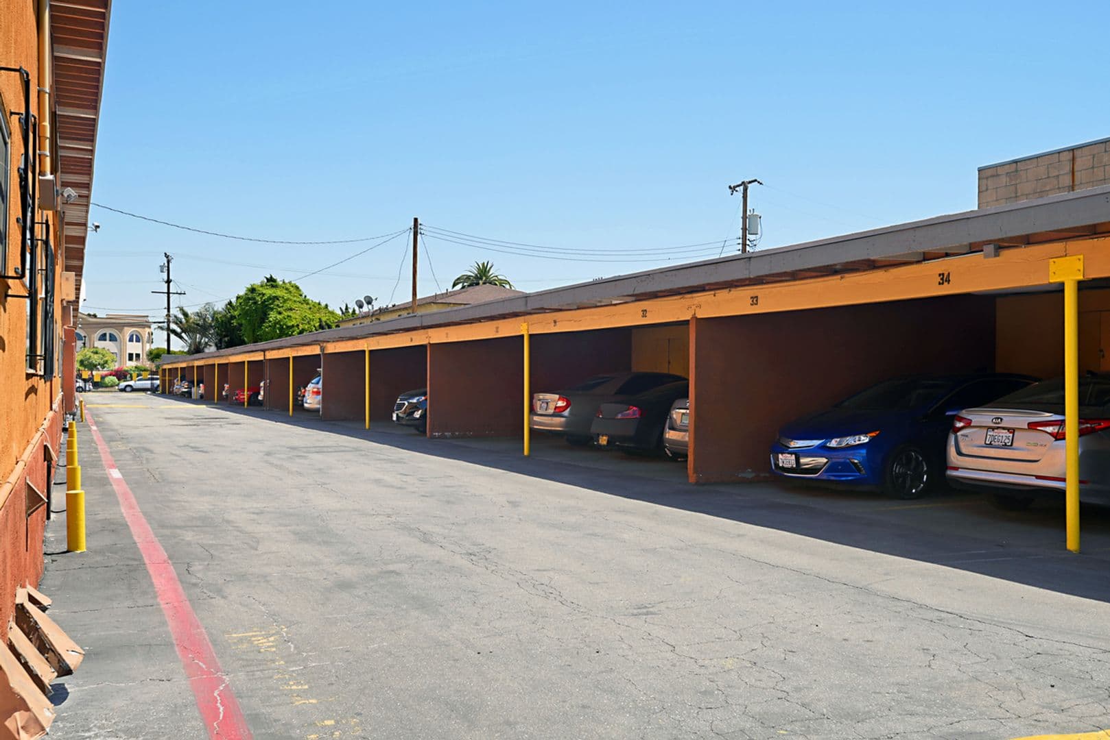 Bellflower Apartment: 15719 Eucalyptus Avenue