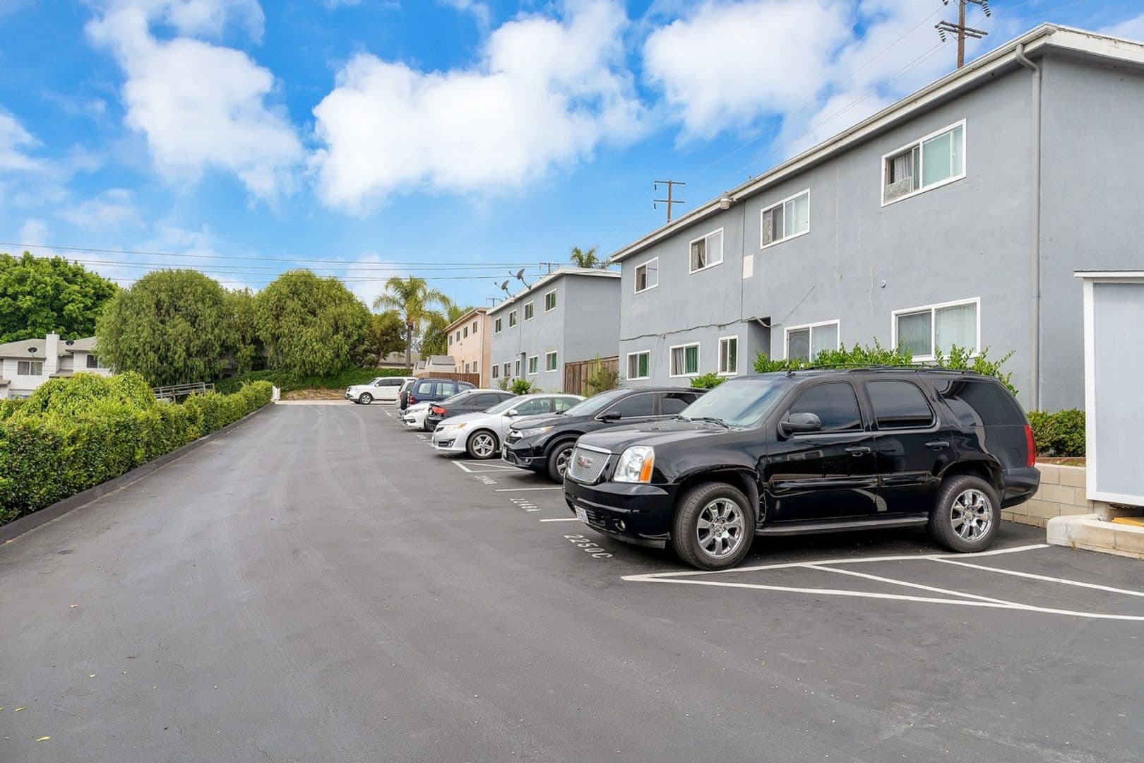 Costa Mesa Apartment: 2244-2250 Canyon Drive