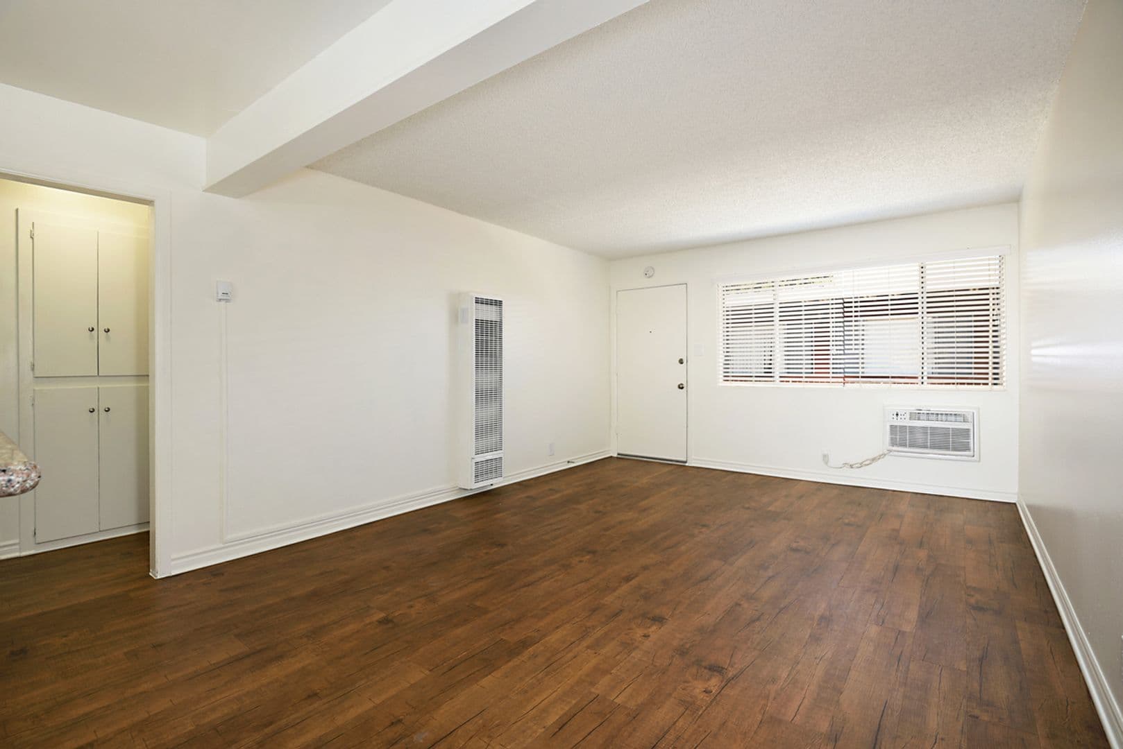 Bellflower Apartment: 15719 Eucalyptus Avenue