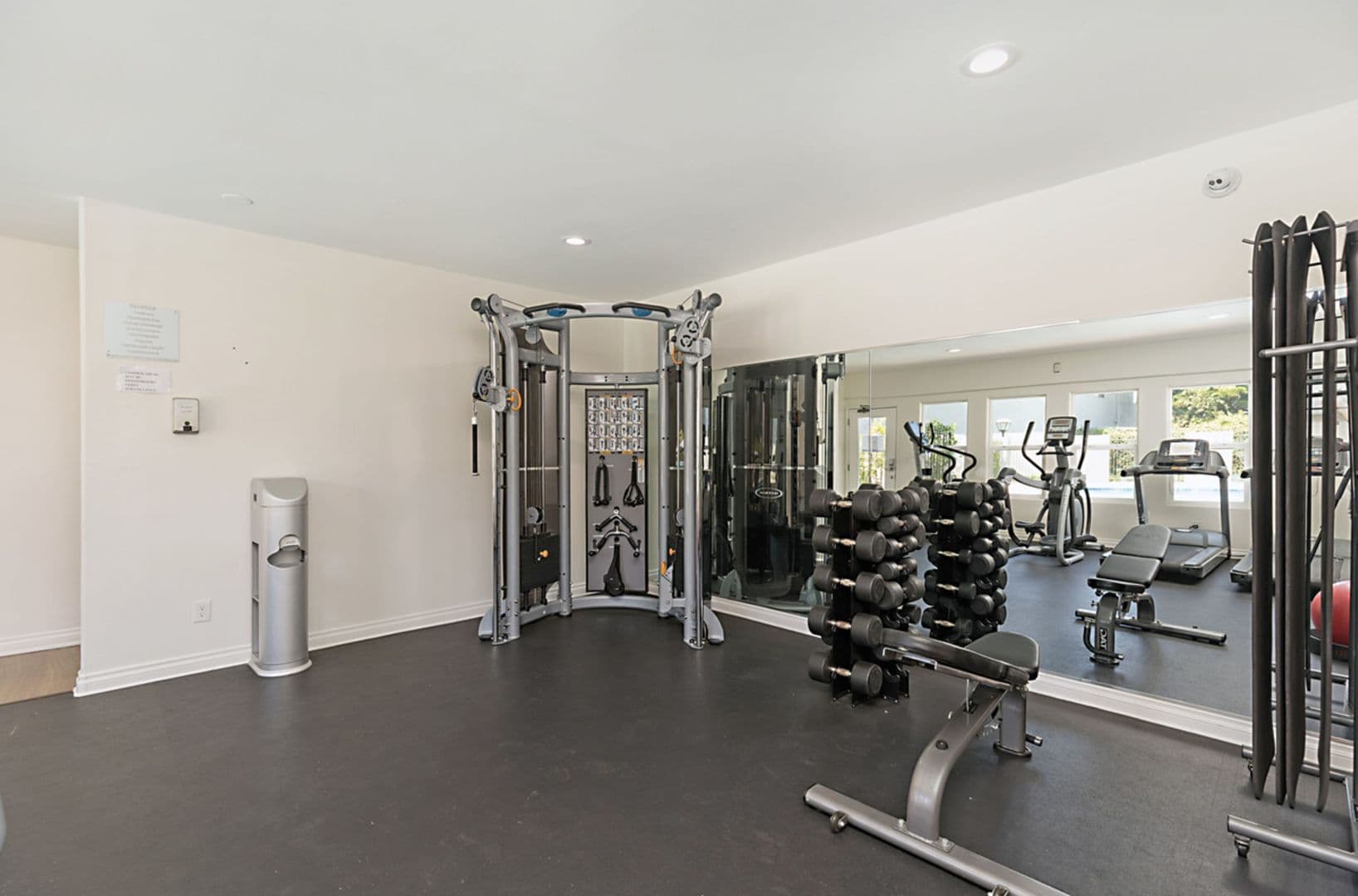 Tustin Apartment: 15610 Tustin Village Way