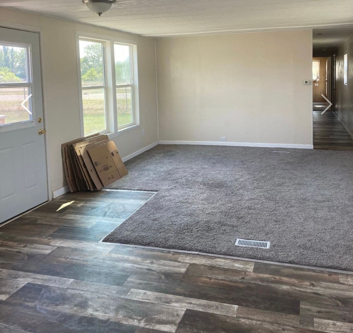 Glendive Apartment: 803 E Thrush Lane