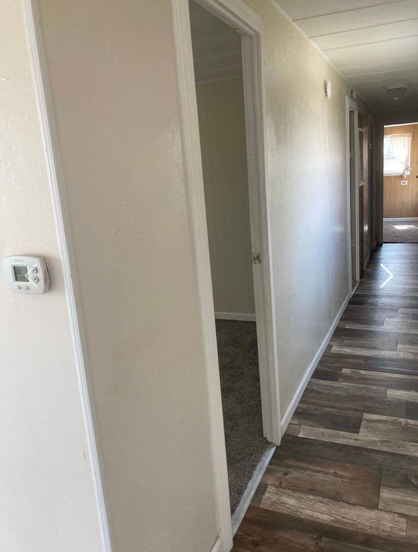 Glendive Apartment: 803 E Thrush Lane