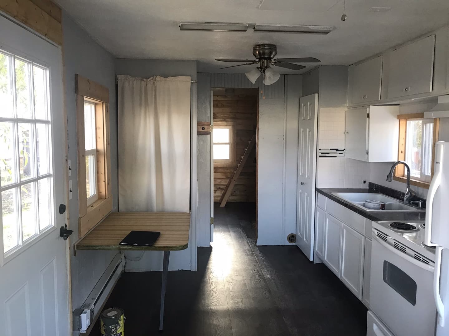 Havre Apartment: 10 Ninth Ave NW