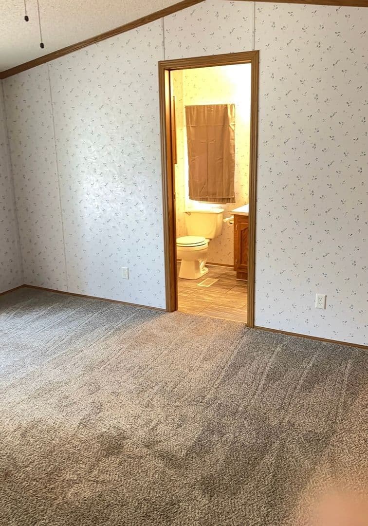 Staples Apartment: 1201 8th Street NE