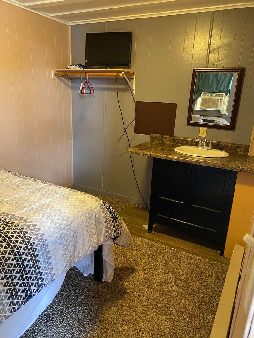 Glendive Apartment: 803 E Thrush Lane
