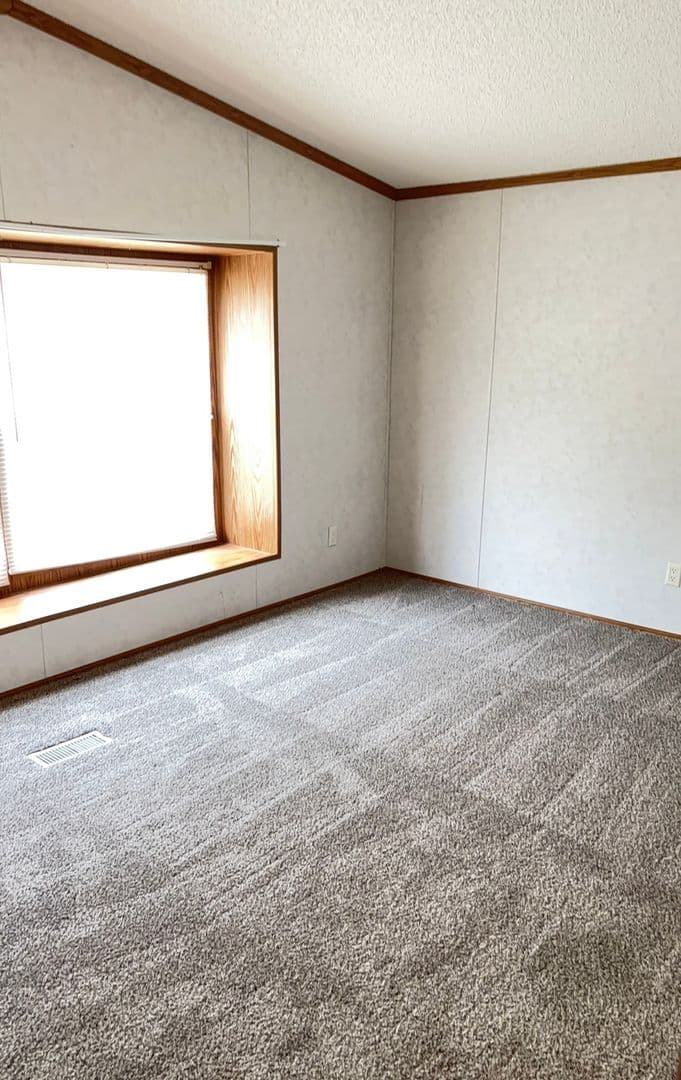 Staples Apartment: 1201 8th Street NE