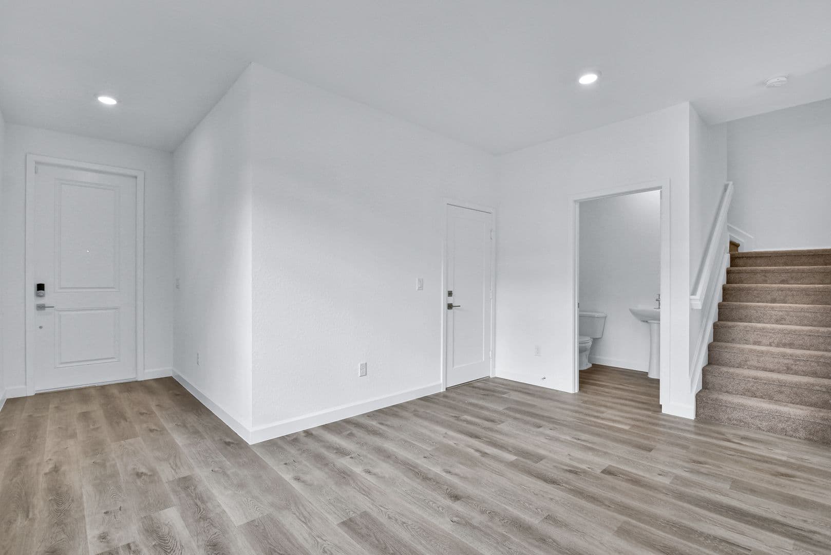 Pompano Beach Townhome: 712 Del Vista Road