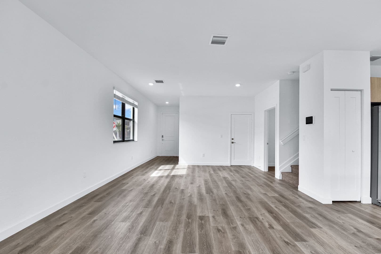 Pompano Beach Townhome: 712 Del Vista Road