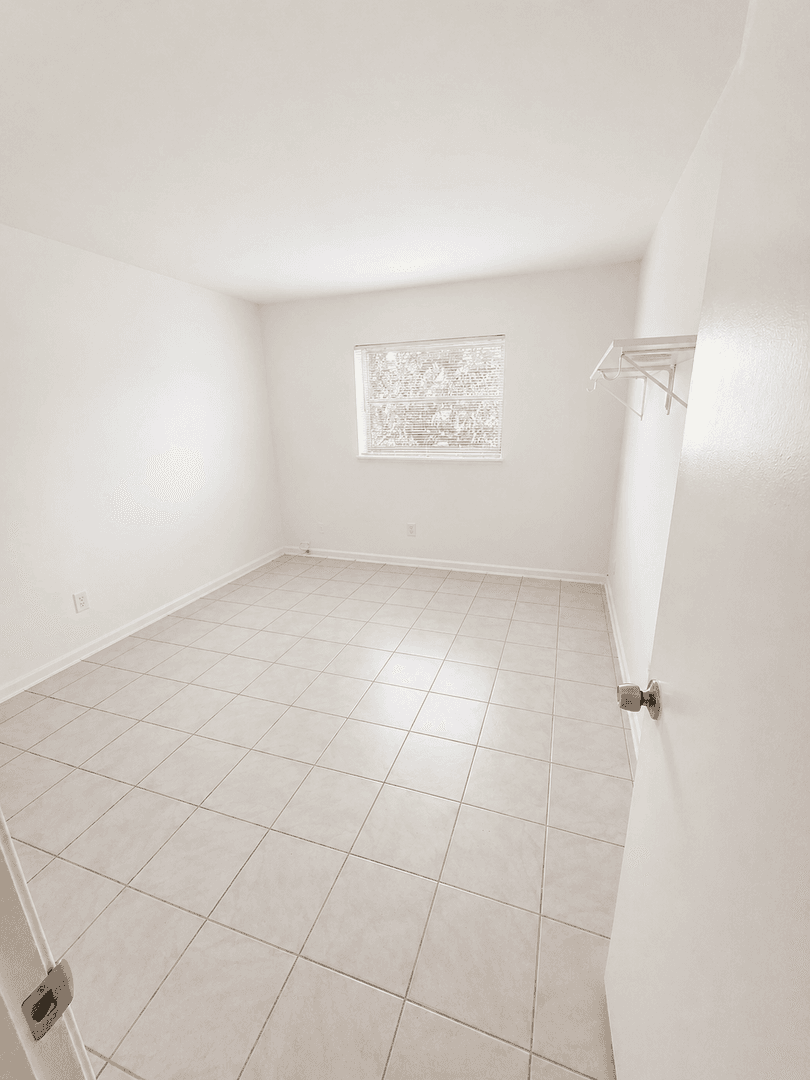Fort Lauderdale Apartment: 1401 NE 17th Court