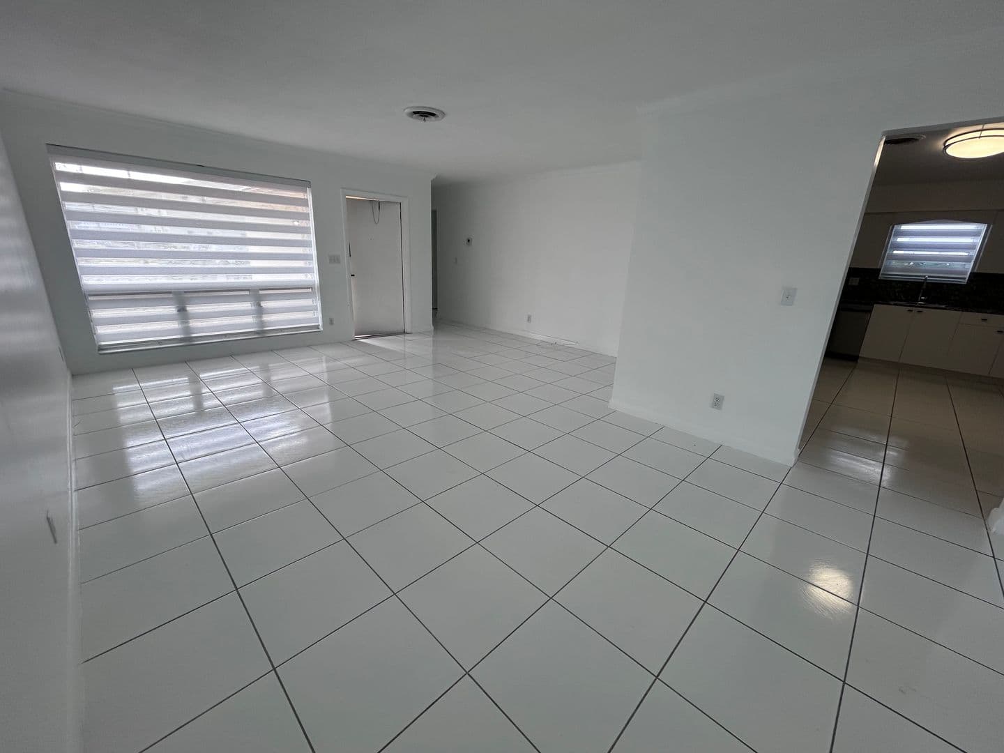 Hollywood Apartment: 3615-3617 Polk St